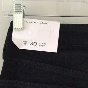 Curvy, boot cut corduroy pants